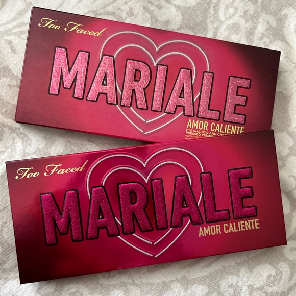Too Faced x Mariale - Amor Caliente Eyeshadow Palette - Picture 2 of 4